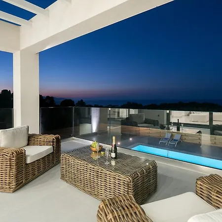 Villa Bianca Luxury - Private Heated Pool *